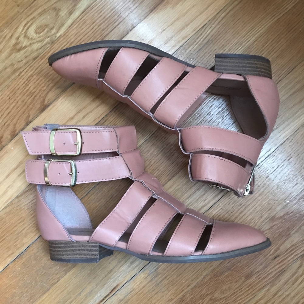 Neutral Thick Gladiator Sandal w/ Buckles & Zip